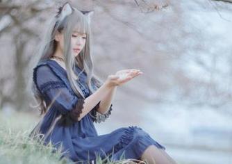 ElyEE子带你嗅嗅小熊猫的苹果香，高清写真竟然这么撩！