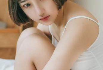 GIRLT果团网 - 一边看莫雅淇的海边套图，一边想，海鸥要是会说话就好了