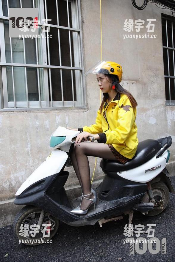 IESS异思趣向 - 精选秋秋的毛绒高跟—这一踏步下去，仿佛跟着妩媚的风走-缘宇石