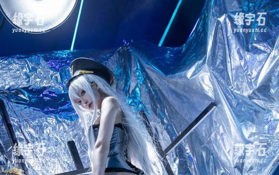 浴缸黑丝中的Luisa_零纱：看完这组写真，我的眼睛亮了！-缘宇石