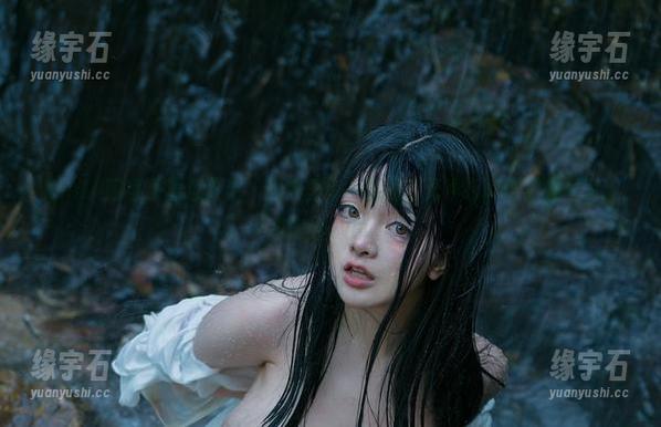 NinJa阿寨寨潮湿夏日，图集里每一幅都在无声诉说着那些不为人知的小故事。-缘宇石
