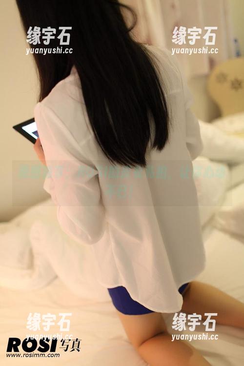 原图独享：ROSI的皮衣私拍，让你心动不已！-缘宇石