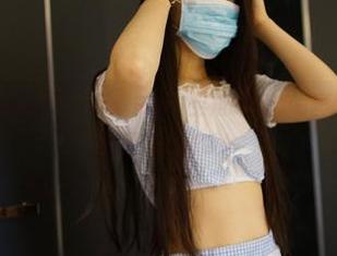 让你瞬间觉得自己是主菜：ROSI空姐制服套写真照片，服务好的还有心动哦！