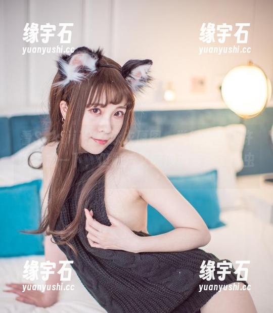 看Sakiiii翎柒泳衣原图，觉得自己也许该考虑一下，但最后又因沙滩变成了懒虫。-缘宇石