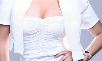 TuiGirl推女郎 - 万圣节鬼影行动：胡允儿的无圣光，美图让你忍不住想加个buff！