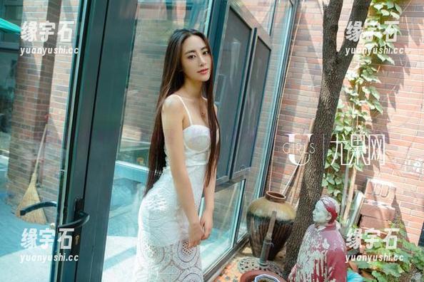 UGirls尤果网 - 于梓馨“秘书”图册，含蓄又撩人，别错过-缘宇石