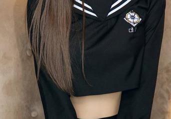 UGirls尤果网 - 霓梓心眼镜：一套写真全集，居然让我忍不住想买眼镜！