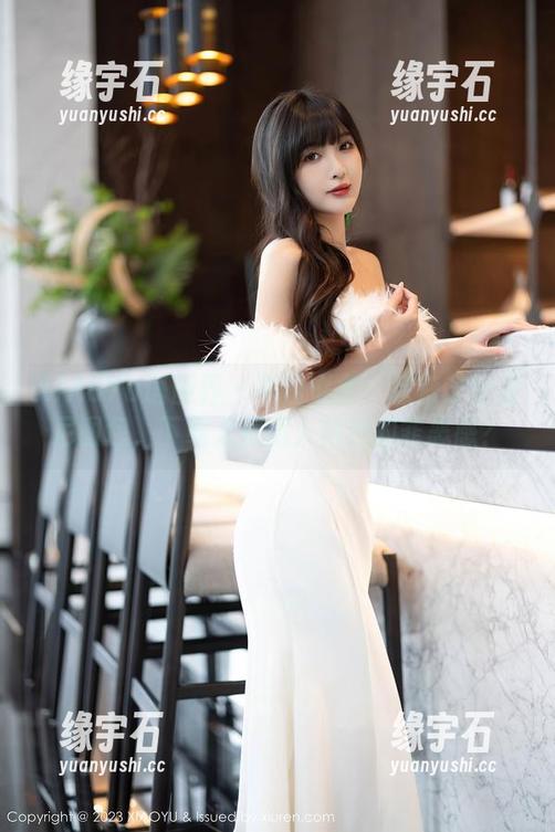 XIAOYU语画界 - 夏日必备：徐莉芝比基尼图包，下载之后惹人艳羡的罪恶感？-缘宇石