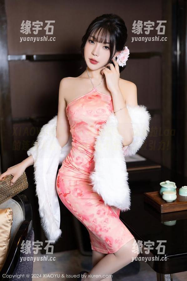XIAOYU语画界 - 深夜放毒：潘朵拉Laa的连体衣套图，有种说不出来的吸引力！-缘宇石
