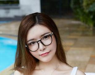 YouWu尤物馆 - 孟狐狸FoxYini最新JK合集：看我如何把青春演绎得如此妙！