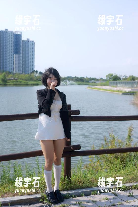 跟着Zia(지아)穿校服：让你怀疑人生的青春气息！图包在这里，赶快来围观！-缘宇石