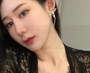 微密圈 - 谁说不爱笑的赛琳的美图不刺激？来一发视觉冲击吧！