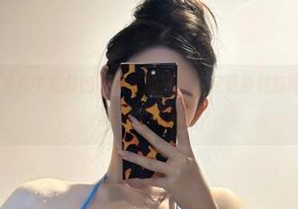 微密圈 - 无圣光中绽放的不爱笑的赛琳，完美身材如同幻影，图包真是个深渊！
