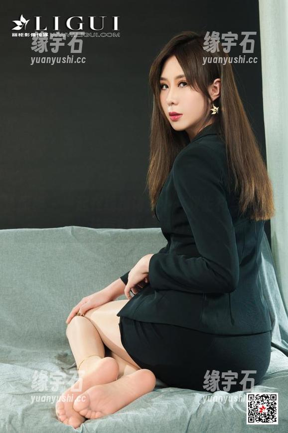 丽柜 - 一起在线探访：小七双生花与丝情袜意的独特魅力！-缘宇石