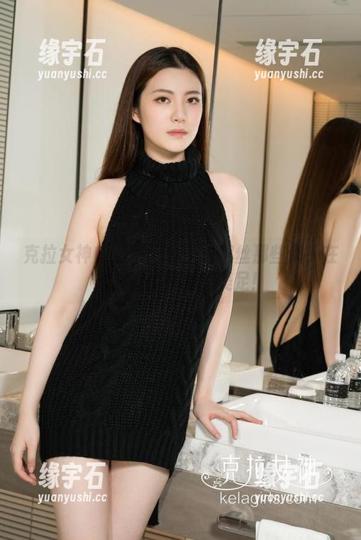 克拉女神 - 原图流出：依娜丝那些似乎在跟你说悄悄话的美足！-缘宇石