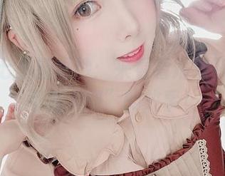 名濑弥七最新婚纱：来看看婚纱背后的“不为人知”的故事！