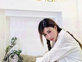 嗲囡囡 - BABY_柒美脚曝光：这个作品真是让人眼前一亮，原图也太诱人！