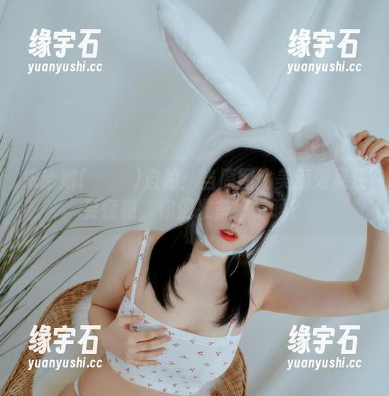宋哈娜(송하나)自拍：当原图比美颜效果还要惊艳，你们准备好了吗？-缘宇石