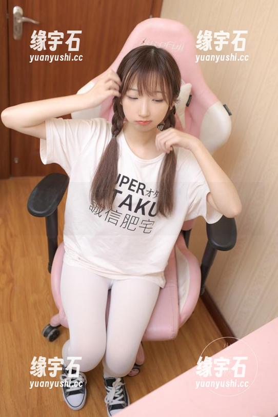 少女秩序 - 鹿可的旗袍高清原图，快来见证这惊悚的美！-缘宇石