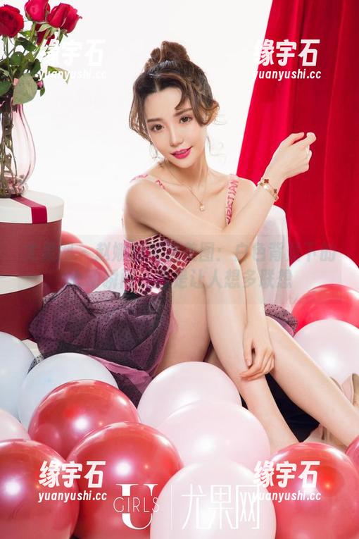 尤果网 - 赵娜娜私房美图：白色背景下的心动瞬间，真是让人想多联想-缘宇石