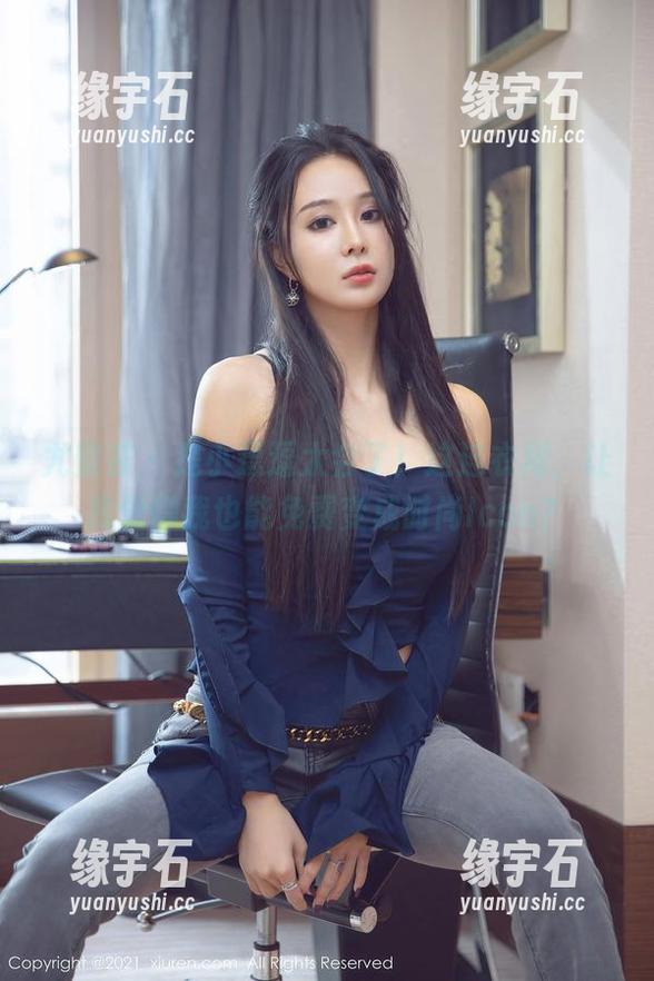 尤蜜荟 - 是小逗逗太会了！这连衣裙，让我觉得我也能免费变成时尚Icon？-缘宇石