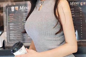 尤蜜荟 - 曦宝儿的白衬衫资源：感觉可以开一个白衬衫博物馆了，真是好看得没话说。