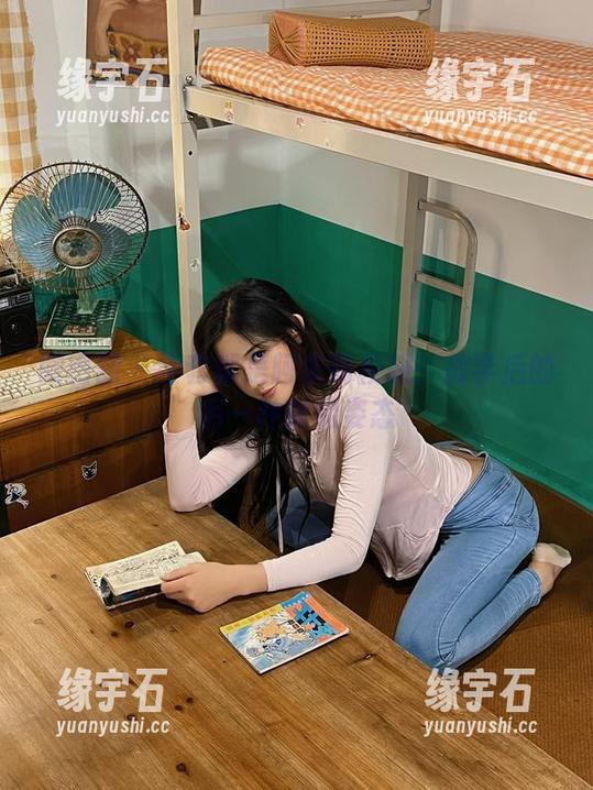 微密圈 - 全套就是阿朱啊校服:放学后的另一种放松姿态-缘宇石 微密圈 - 全套就是阿朱啊校服:放学后的另一种放松姿态-缘宇石