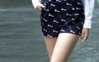 推女郎 - 这组肉丝照片，赵惟依可真会玩！