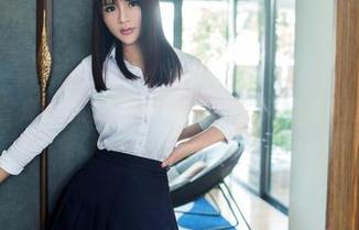 推女郎 - 观看连欣的黑色：这图片让我不知不觉陷入沉思