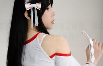 最新套图来啦！是一只废喵了眼镜，谁说眼镜只能让你看清世界？
