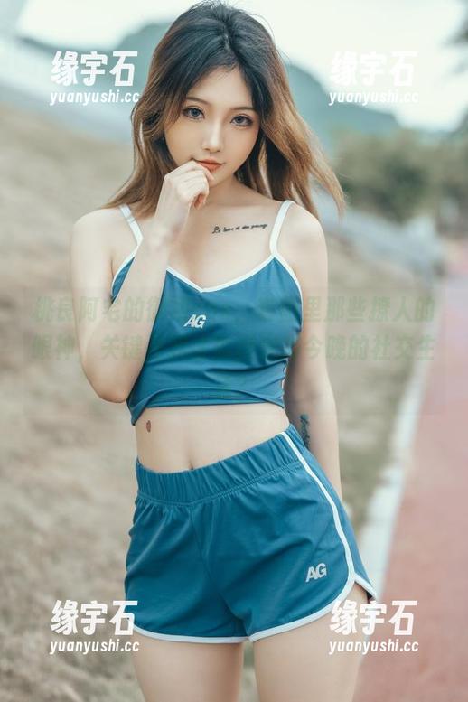 桃良阿宅的御姐cos,套图里那些撩人的眼神,关键是我该怎样安排今晚的社交生活?-缘宇石 桃良阿宅的御姐cos,套图里那些撩人的眼神,关键是我该怎样安排今晚的社交生活?-缘宇石