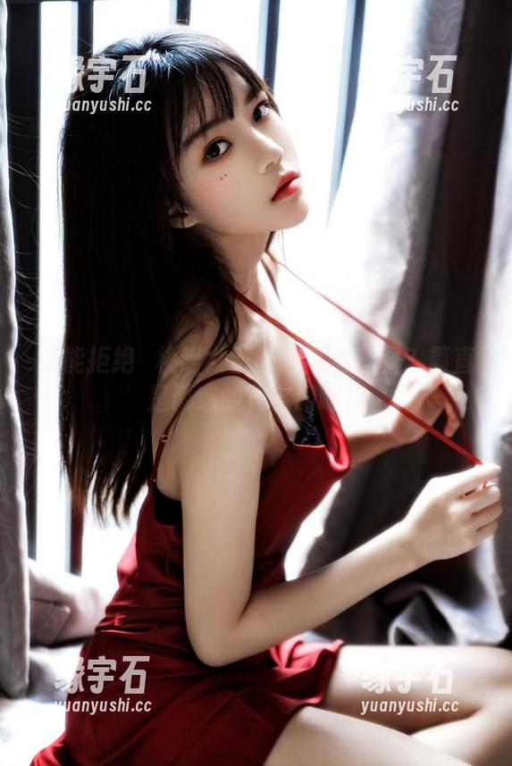 谁能拒绝桜桃喵女王的超高清套图？简直是诱惑的代名词啊！-缘宇石