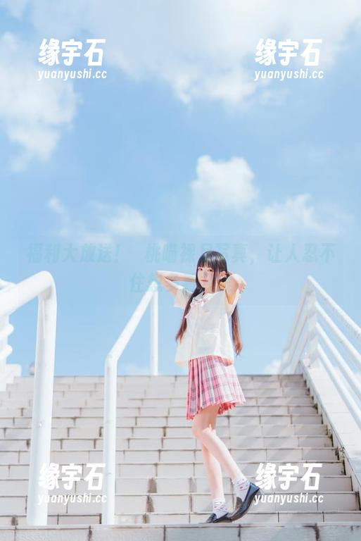 福利大放送！桜桃喵裸足写真，让人忍不住想多看几眼-缘宇石