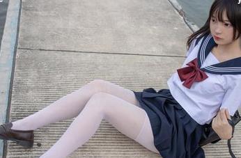 森萝财团 - 怎么能把踩物和黑丝女仆结合得如此自然？卉子，又出奇招！