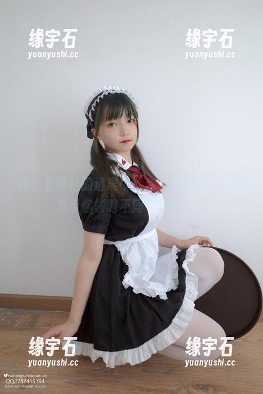 在白衣黑丝的迷离中，森萝财团最新作品集带你领略不同寻常的美感-缘宇石