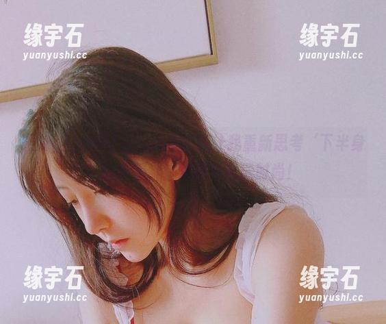 樱晚gigi的裸足：这作品集让我重新思考‘下半身’的审美，脚趾居然也能时尚！-缘宇石