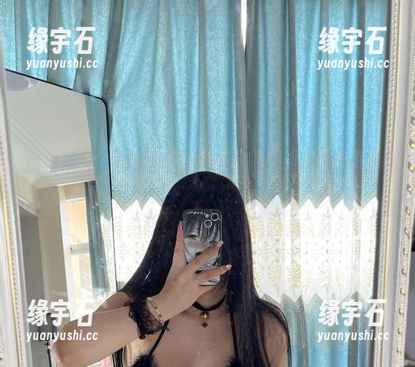 微密圈 - 猪饲料的红丝袜图集，饲料不如丝袜好看，快来免费在线观看！-缘宇石
