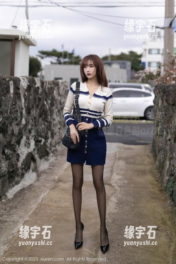 秀人网 - 小猪peggy的白色大片：一组写真套图，完美诠释‘你是白色的art’！-缘宇石