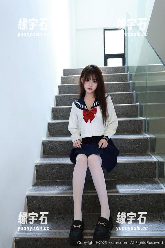 秀人网 - 全套美脚，糯美子MINIbabe用图片告诉你什么叫绝美！-缘宇石