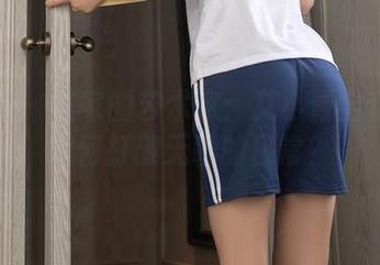 秀人网 - 居家的艺术家：艾小青全套作品如何打破无聊的日常？