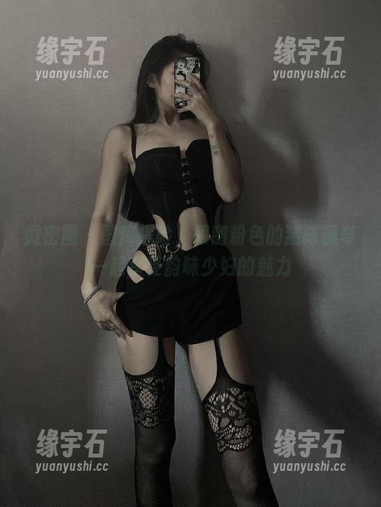 微密圈 - 图库探险，跟随粉色的猪陈佩奇一起享受韵味少妇的魅力-缘宇石
