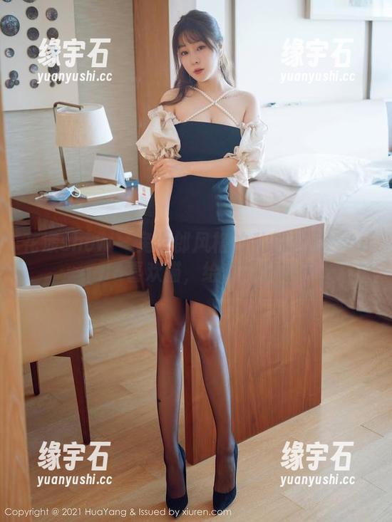 花漾show - 兔女郎风格的私拍套图：Angela喜欢猫，给你一份期待-缘宇石
