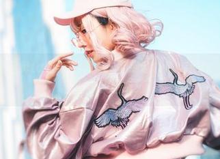 从未见过的菌烨tako定制写真：到底谁才是Nikke胜利女神？让我来瞧瞧！