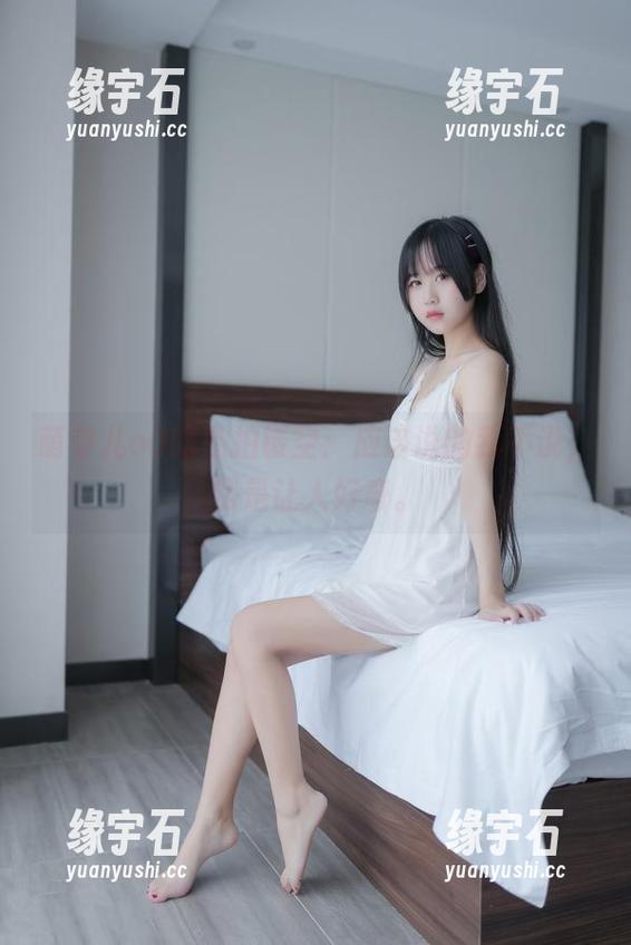 萌芽儿o0的私拍镂空:应该说的我不说,愣是让人好奇。-缘宇石 萌芽儿o0的私拍镂空:应该说的我不说,愣是让人好奇。-缘宇石
