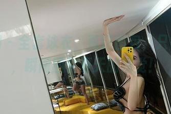 微密圈 - 全套泳衣，葛征图包，只需一键，瞬间回到夏天的感觉！