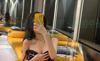 微密圈 - 当波点遇上葛征：私拍中的吊带袜与隐秘的魅力