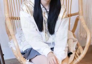 袜啵啵 - 让人blush的小甜豆，吊带肉丝写真合集上线！