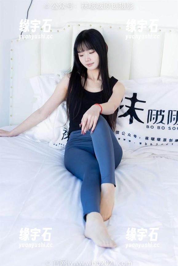 袜啵啵 - 快来，免费的图册里有稚予的匡威板鞋，真是眼前一亮！-缘宇石