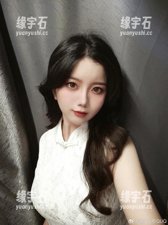 护士风的迷失人形QUQ：图册里的那些细微瞬间，绝对让人想象无限！-缘宇石