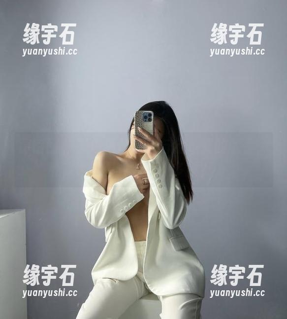 微密圈 - 黑色连体环扣与金希儿的融合，这组图片到底有多撩？-缘宇石